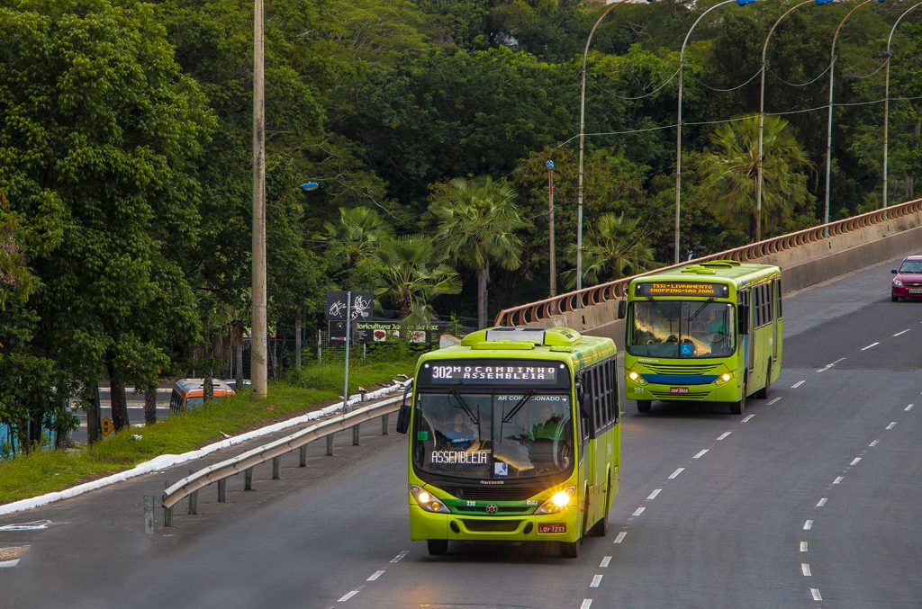 Ônibus com 30 passageiros sofre arrastão no Centro de Teresina