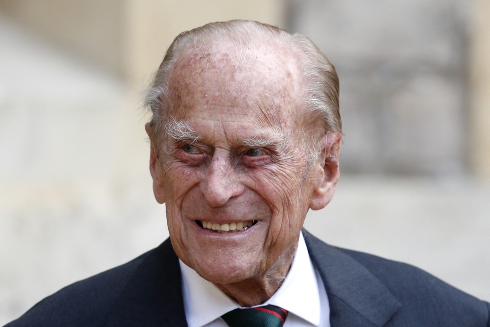 Príncipe Philip morre aos 99 anos