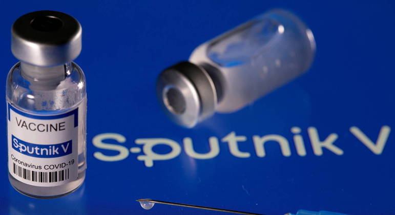 Governadores não desistem da Sputnik, aplicada em 62 países