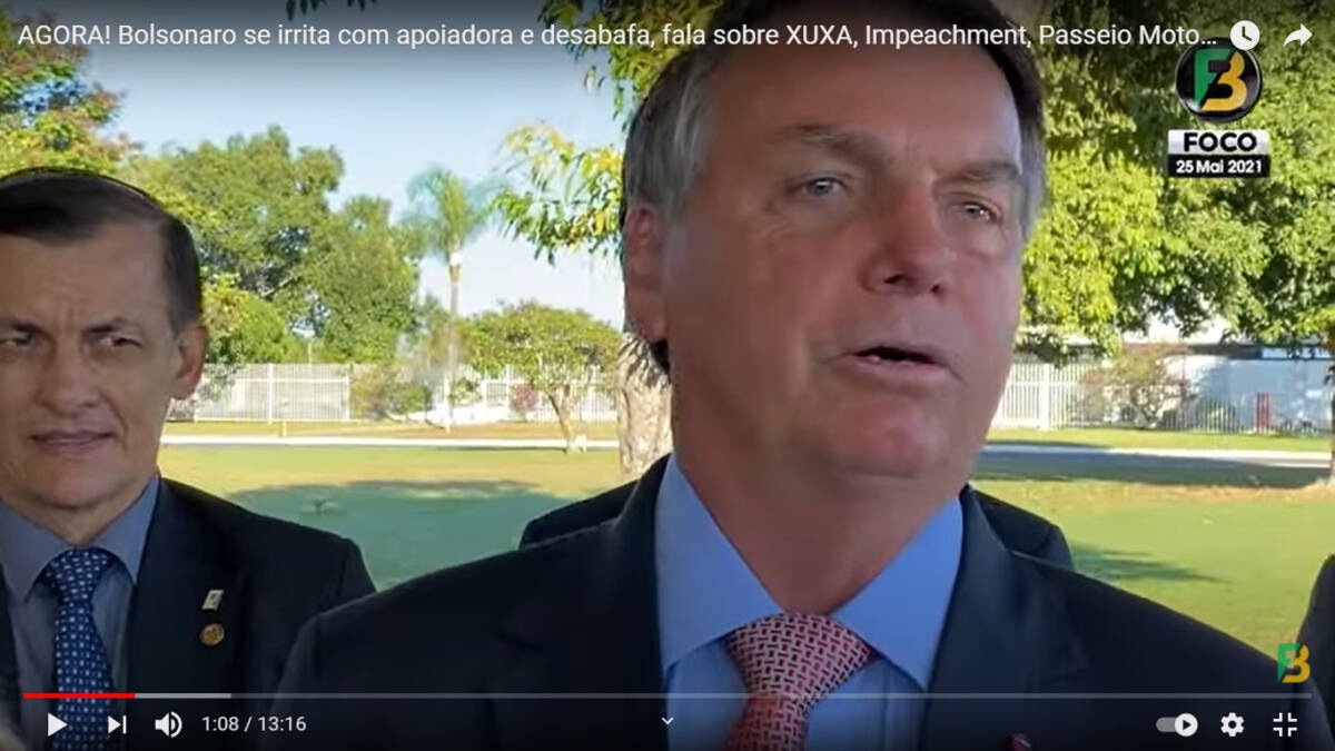 Bolsonaro em conversa e discussão com apoiadores