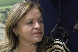 Clotildes Carvalho é assaltada e tem carro levado em Teresina