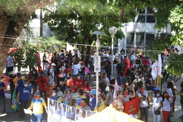 Concentração aconteceu na Praça Rio Branco, Centro de Teresina