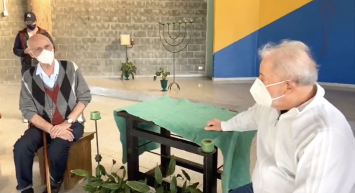 “Lula alimenta a esperança”, diz padre Júlio durante visita do ex-presidente