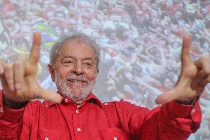 “Impressionante que Lula possa vencer ainda no 1º turno”, diz Estadão
