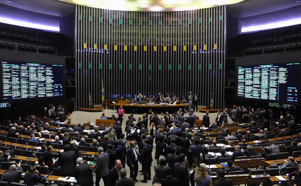 Voto virtual pode estar sendo fraudado na Câmara dos Deputados