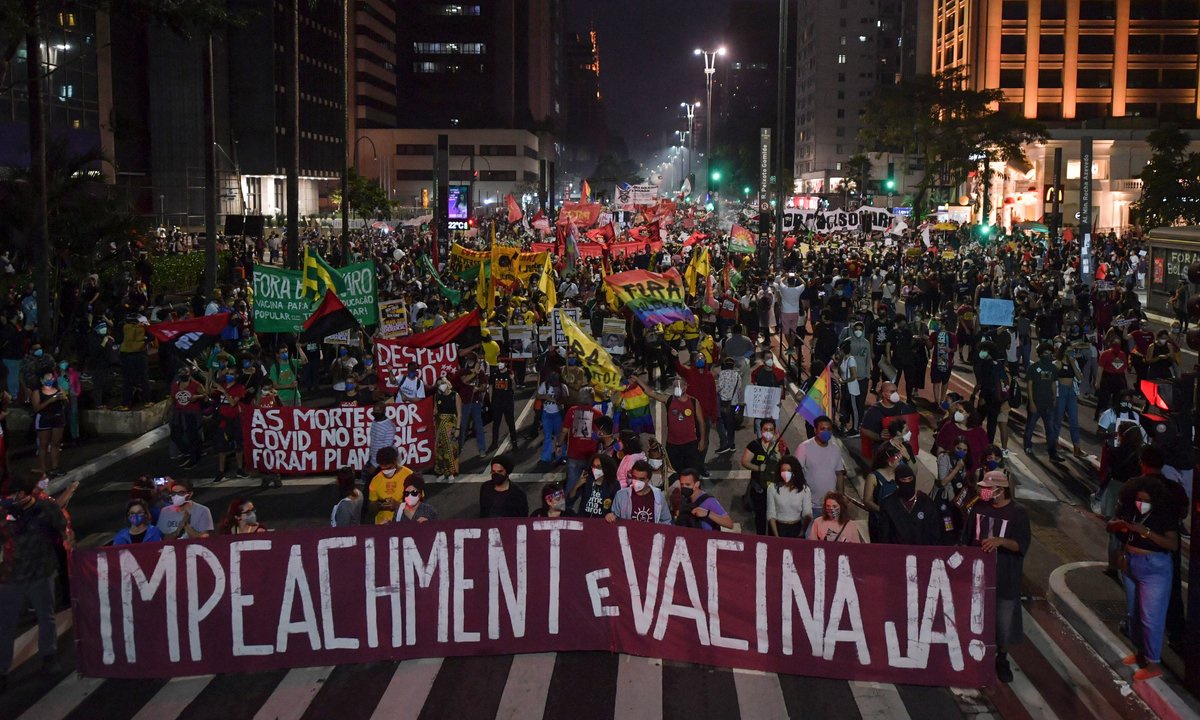 Manifestação sem vermelho ?