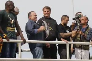 Pazuello participou de ato com Bolsonaro no Rio de Janeiro(Poder360)