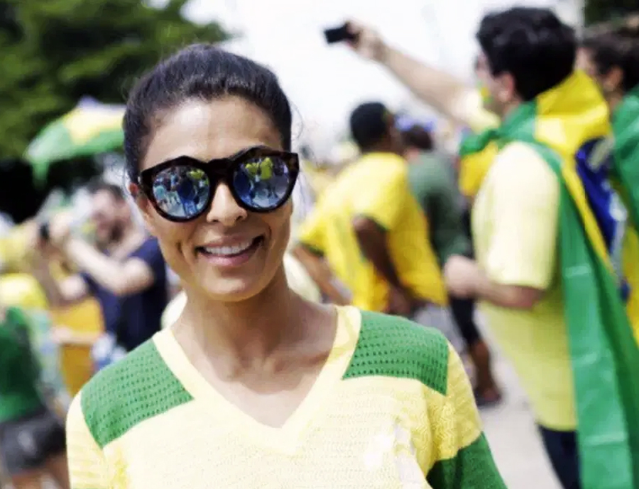 Bolsonarista Juliana Paes faz comentário sobre Cuba e é criticada nas redes