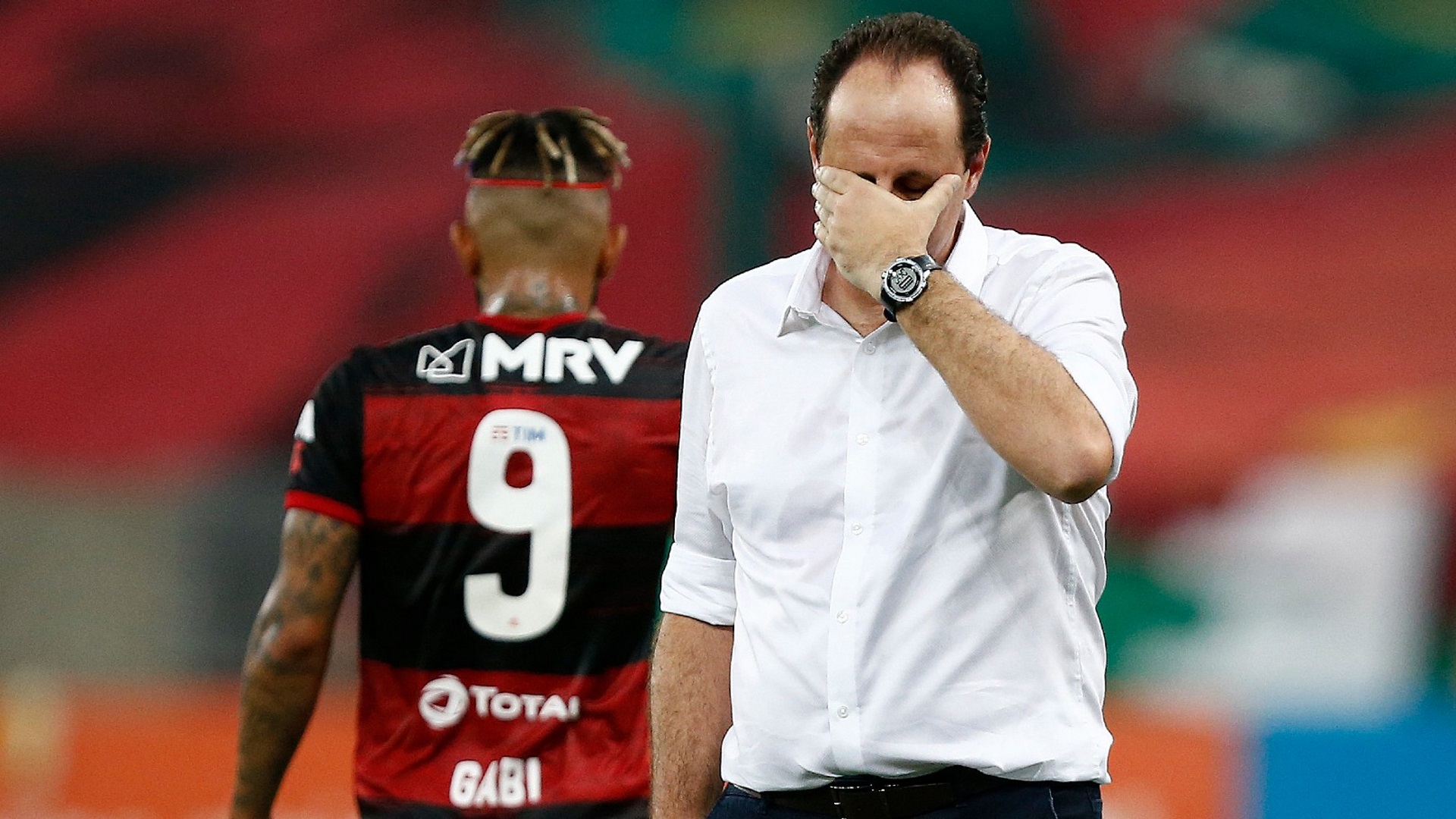 Rogério Ceni cai, Flamengo anuncia demissão pelo twitter