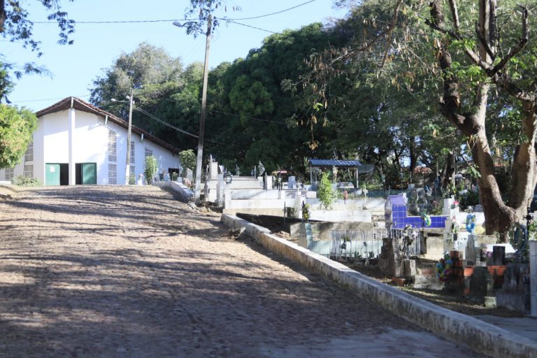 Prefeitura de Teresina exige de familiares de mortos construção de gavetas em cemitérios públicos