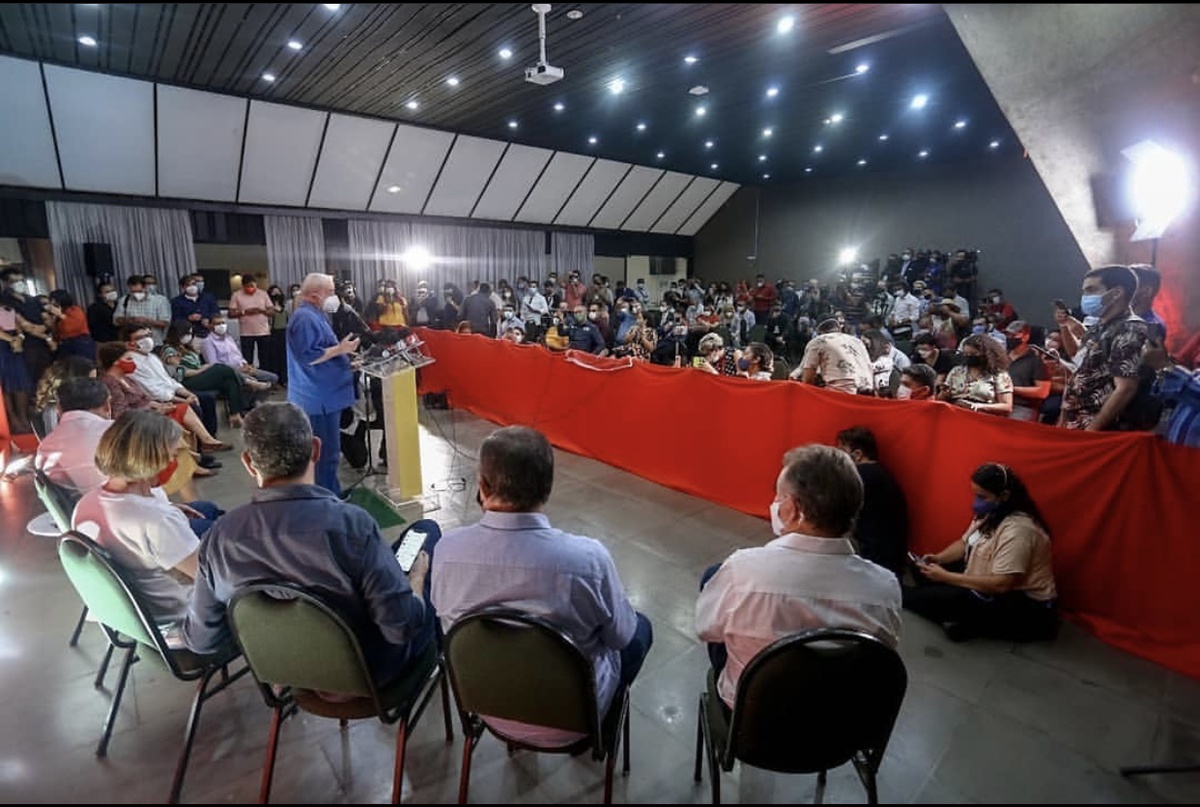 Coletiva de imprensa com jornalistas do Piauí