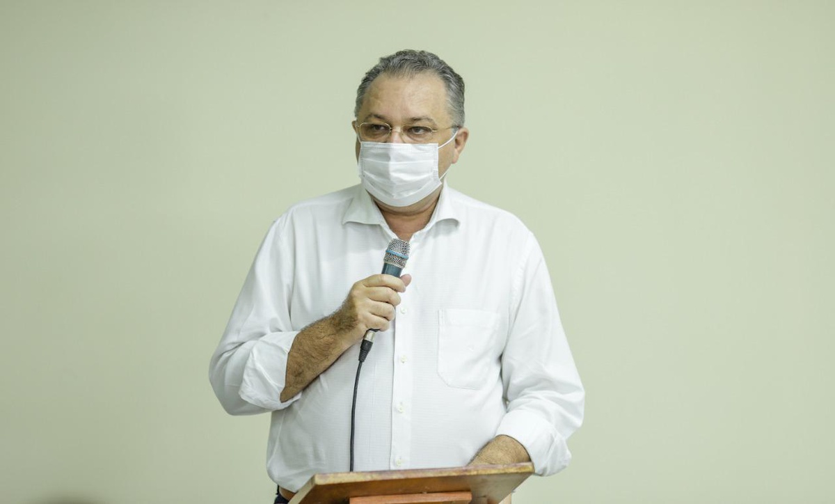 Florentino Neto, secretário de Saúde