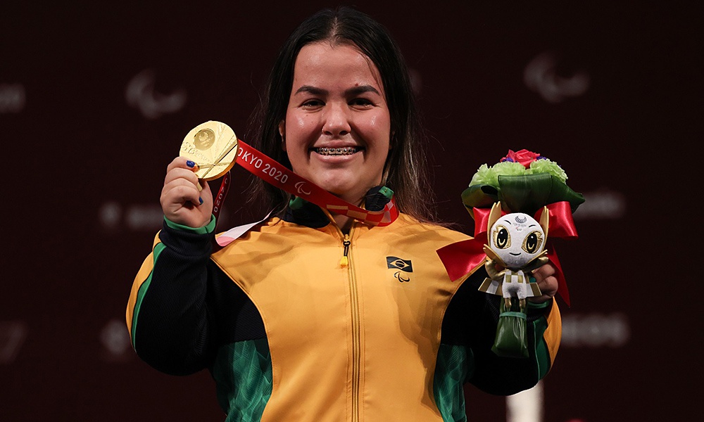 Mariana D’Andrea conquistou a primeira medalha de Paralimpíada no halterofilismo, e logo a de ouro