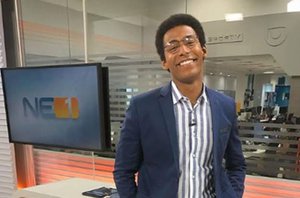 Uma pessoa questionou Pedro Lins sobre com quem deveria falar na Globo para que pessoas negras não apresentassem jornais(TV Globo)