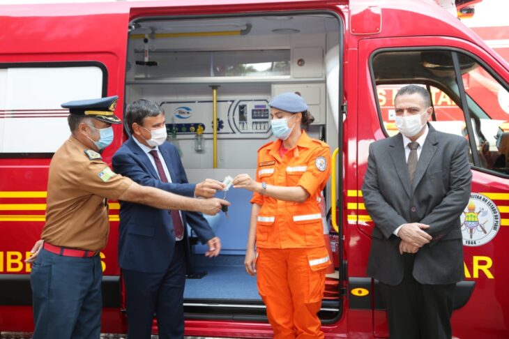 Governo anuncia concurso para Bombeiros e entrega ambulância à corporação