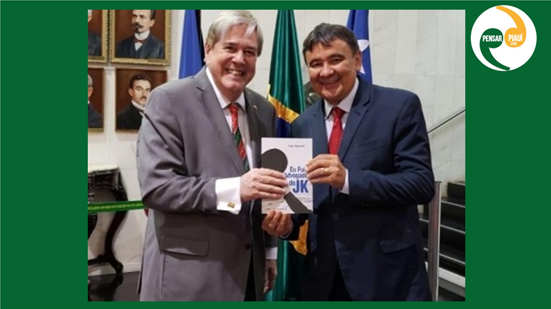 Hugo Napoleão é eleito para Academia e recebe os parabéns de Wellington Dias