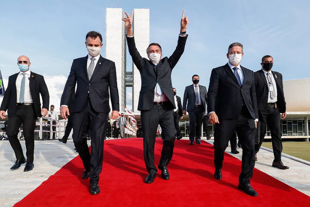 Presidentes descendo a rampa