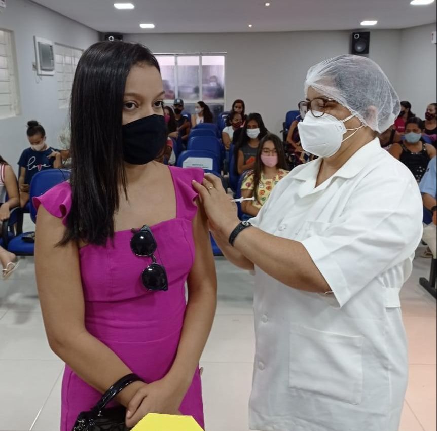 Piauí anuncia vacinação de adolescentes a partir de 15 de setembro