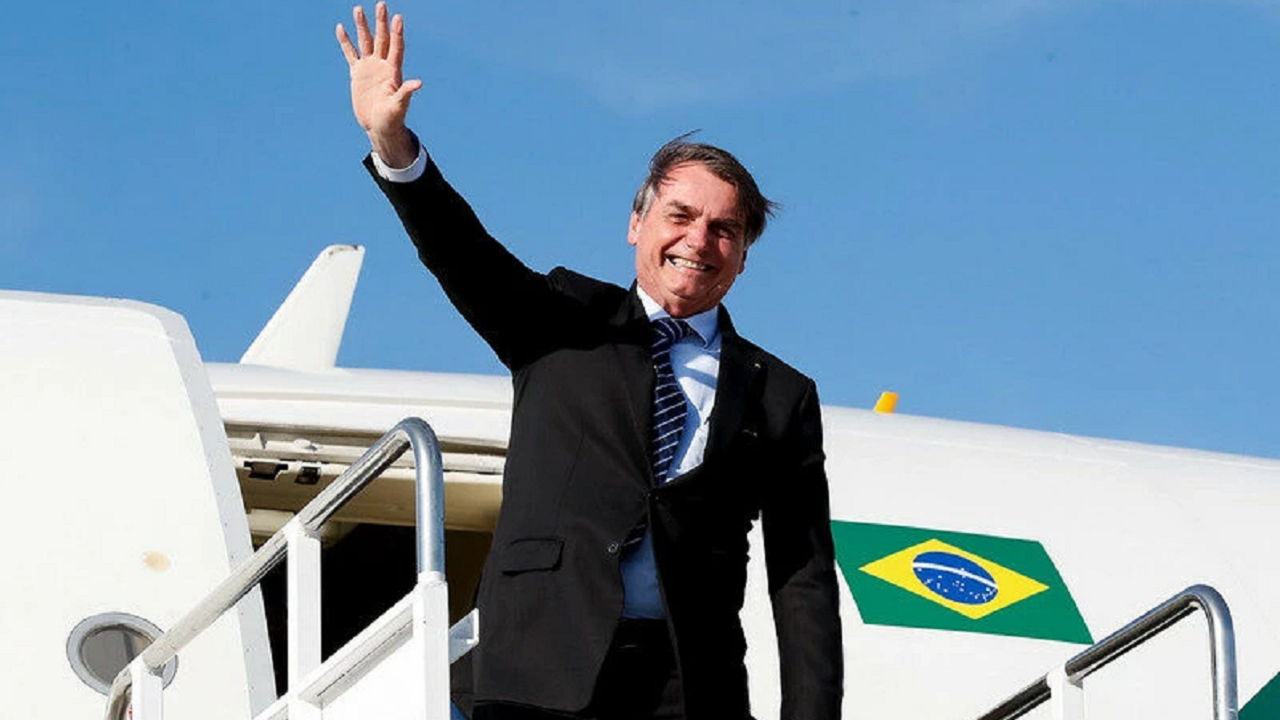 Ante a anunciada derrota para Lula, Bolsonaro pode renunciar?