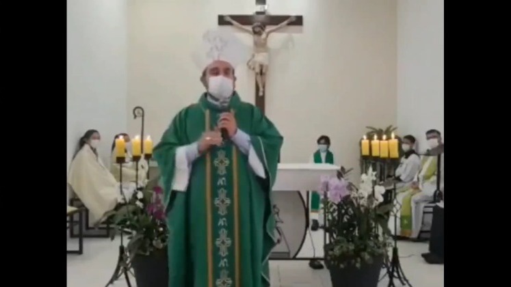 Dom Arnaldo Carvalheiro Neto, bispo de Jundiaí, manda recado a católicos bolsonaristas
