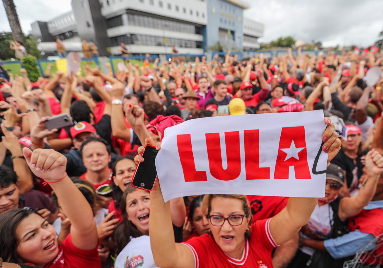 Campanha de Lula dá 7 dicas sobre como ganhar eleitores; veja quais são