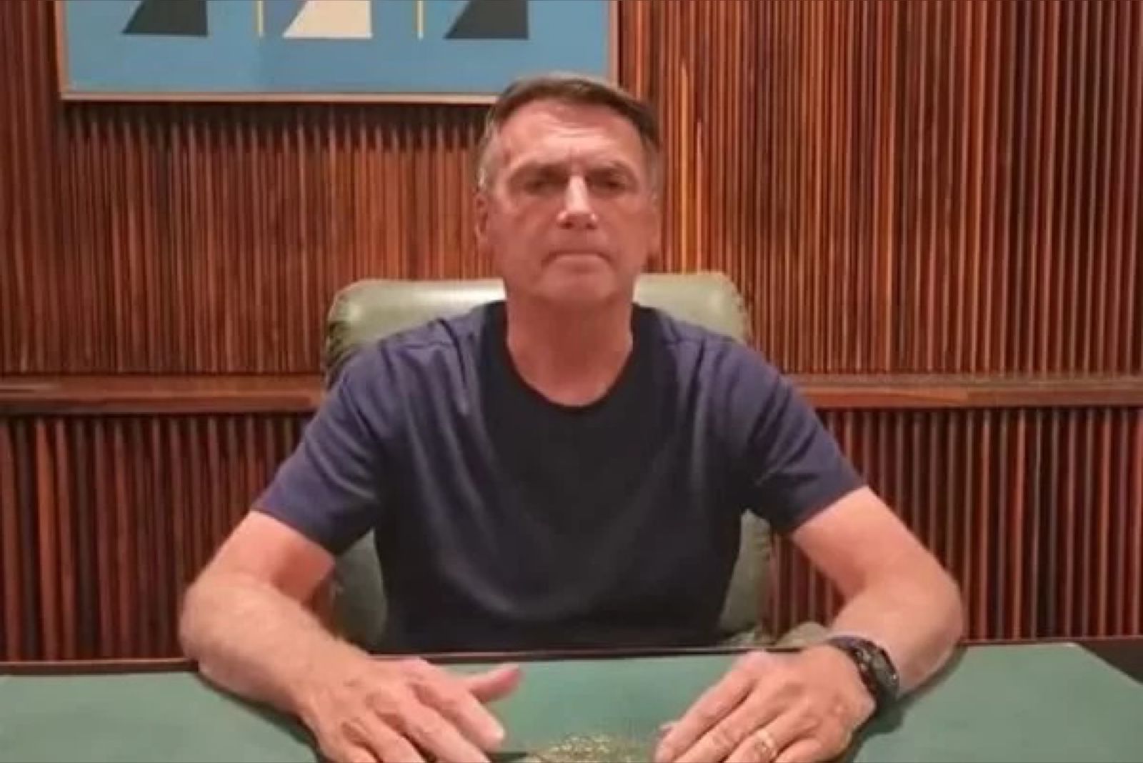 Vídeo: Bolsonaro considera legítima manifestações que vão contra resultado das eleições