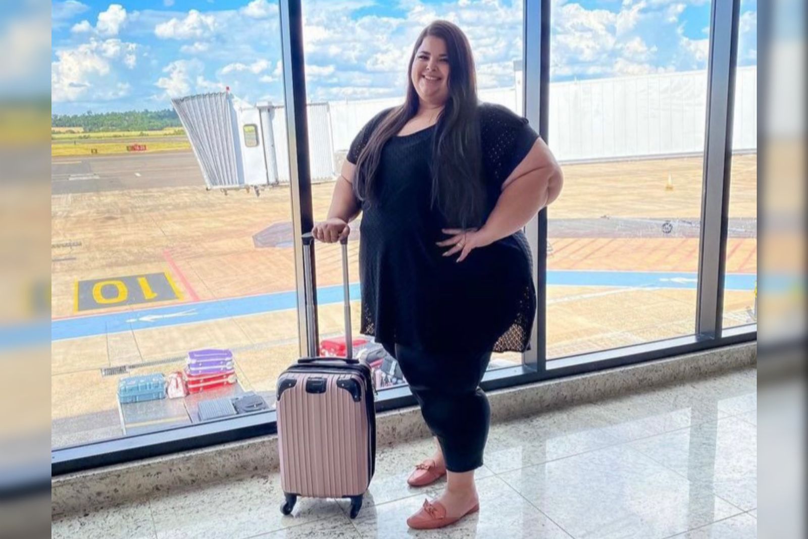 Mulher é barrada em voo da Qatar Airways por ser 'gorda demais'