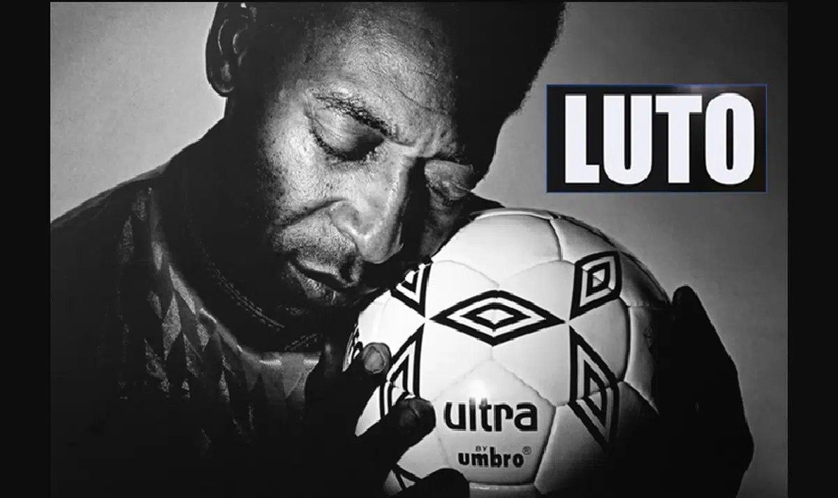 A bola está de luto: Pelé morreu