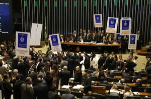 Reforma foi aprovada na Câmara, em 2017, em meio a protestos dos parlamentares que defendem os direitos dos trabalhadores(Antonio Cruz / Ag. Brasil)