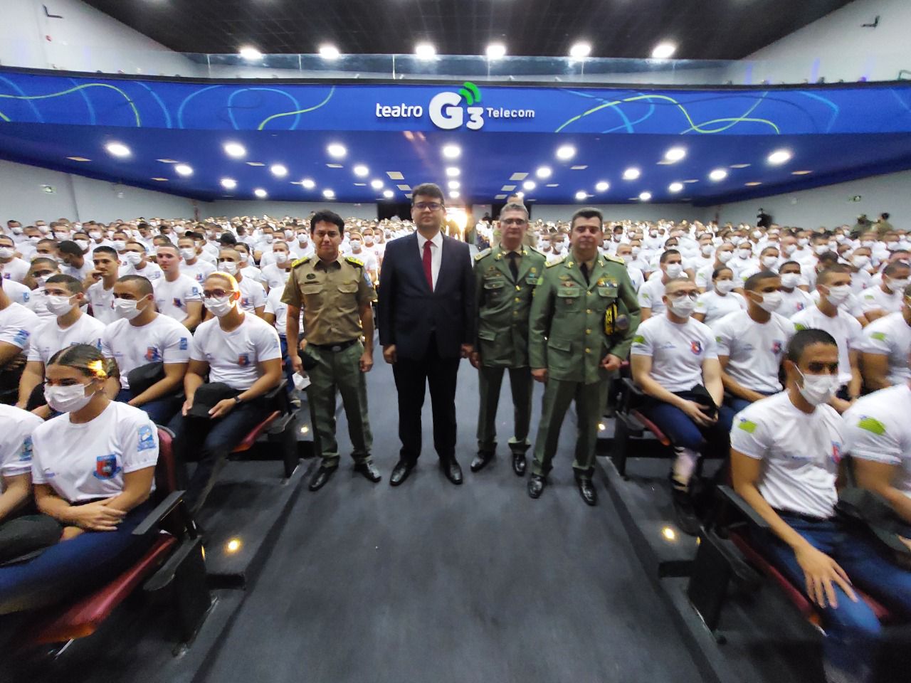 Chico Lucas ministra aula inaugural de cursos de formação da PM-PI