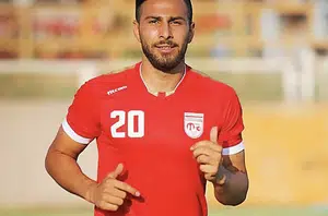 Jogador Amir Nasr-Azadani, de 26 anos(Reprodução)