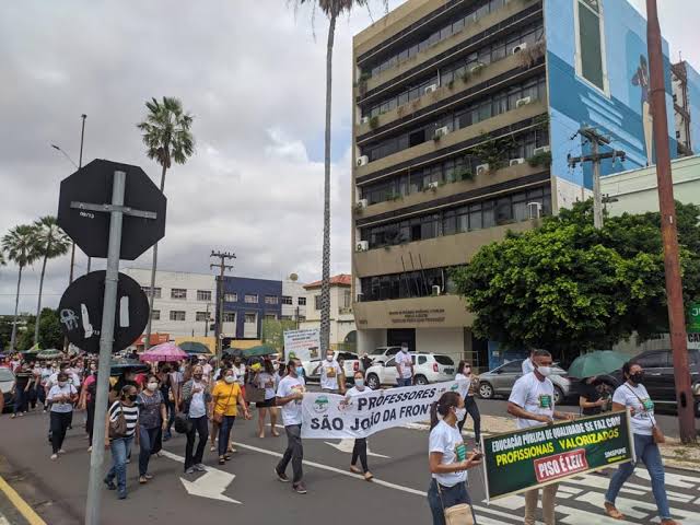 Professores da rede municipal de Teresina iniciam greve