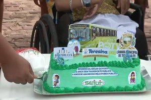 Manifestação de moradores pela falta de transporte público(Reprodução/Tv Clube)