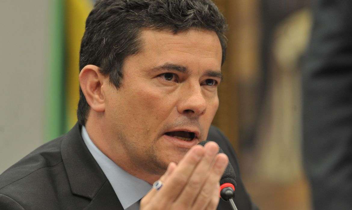 Moro, responsável pelo diesel mais caro, pede política para os caminhoneiros