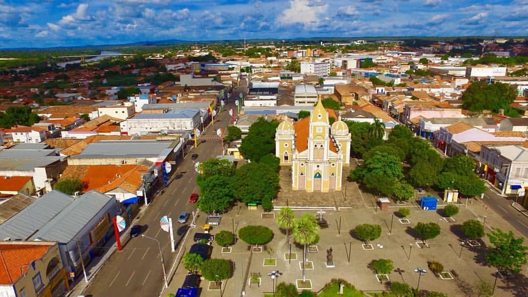 Derramaram o leite da cidade de Floriano