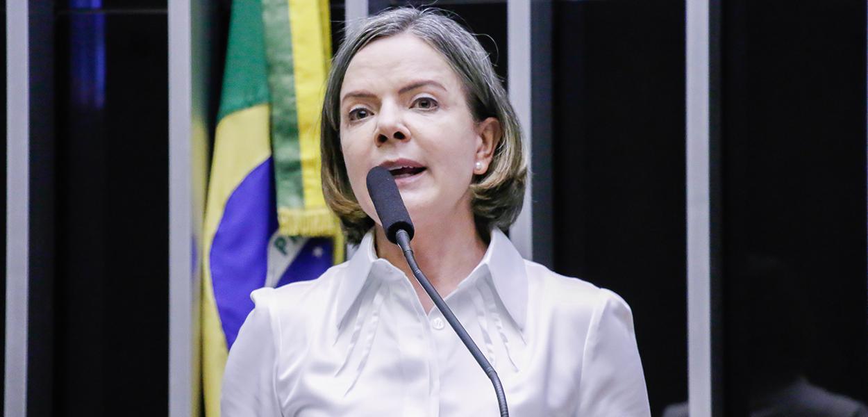 PF terá autonomia sem “blindagem sem vergonha de Bolsonaro”, diz Gleisi Hoffmann
