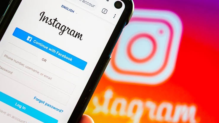 Golpe da oferta falsa no Instagram