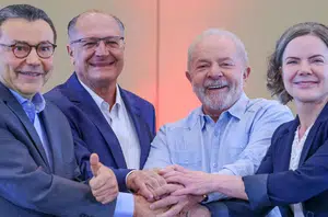 Carlos Siqueira, Geraldo Alckmin, Gleisi Hoffmann e Lula(Divulgação)