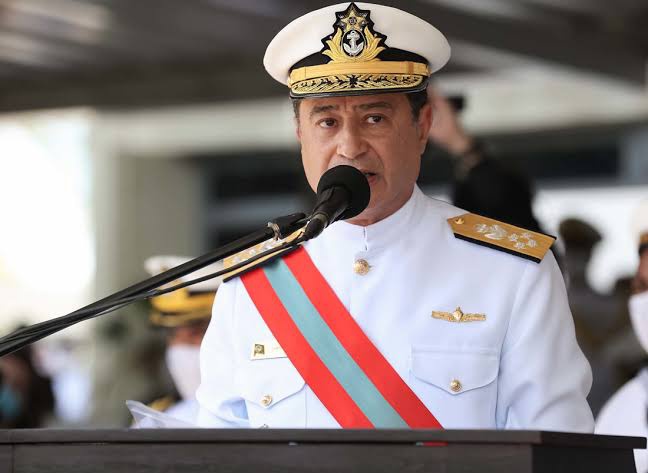 Almirante Almir Garnier Santos