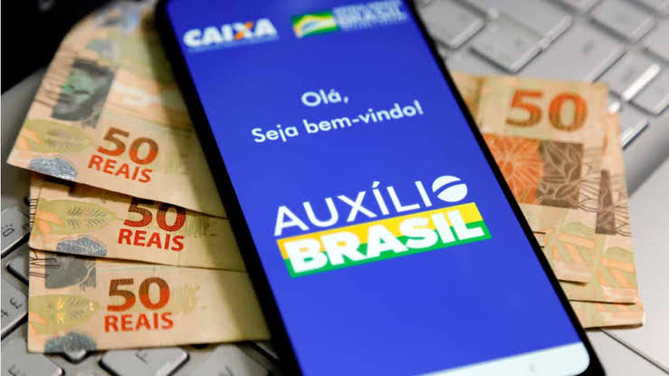 8 milhões terão que recadastrar Auxílio Brasil e BPC; veja o que fazer