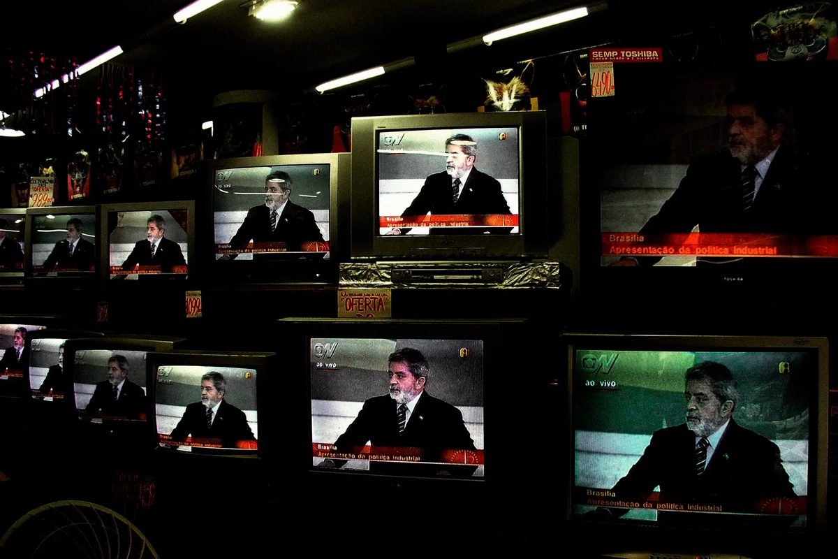 Transmissão de Lula em 2004