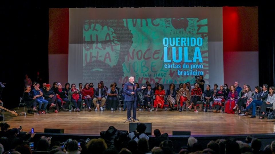 Bolsonaristas tumultuam evento com Lula na PUC-SP e revelam tática eleitoral