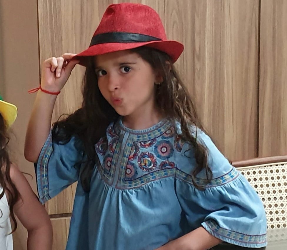 Isabela, de 9 anos, neta de Wellington Soares