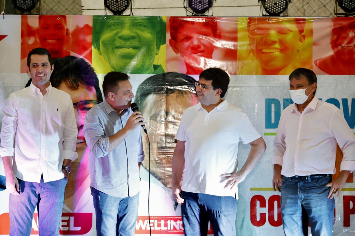 Rafael Fonteles e apoiadores