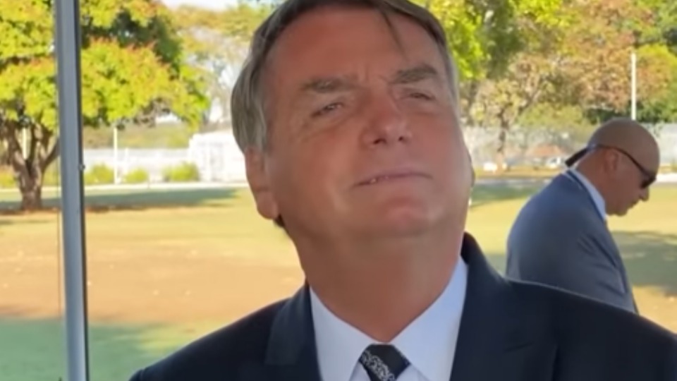 Bolsonaro admite corrupção em seu governo: "Se procurar, vai achar alguma coisa"