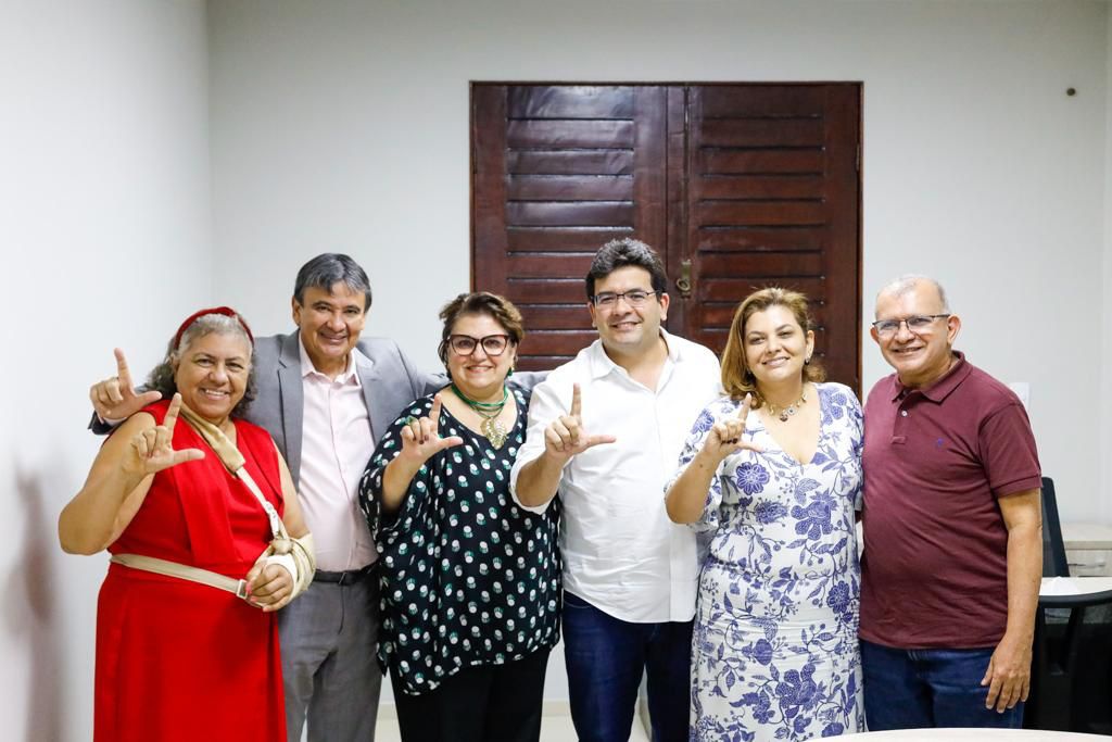 Ex-ministra do Desenvolvimento Social discute políticas integradas com Rafael e Wellington