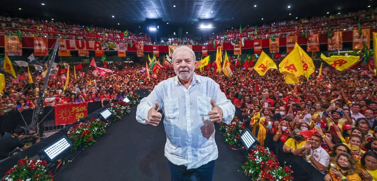 Lula tem 44% das intenções de voto, diz pesquisa BTG/FSB