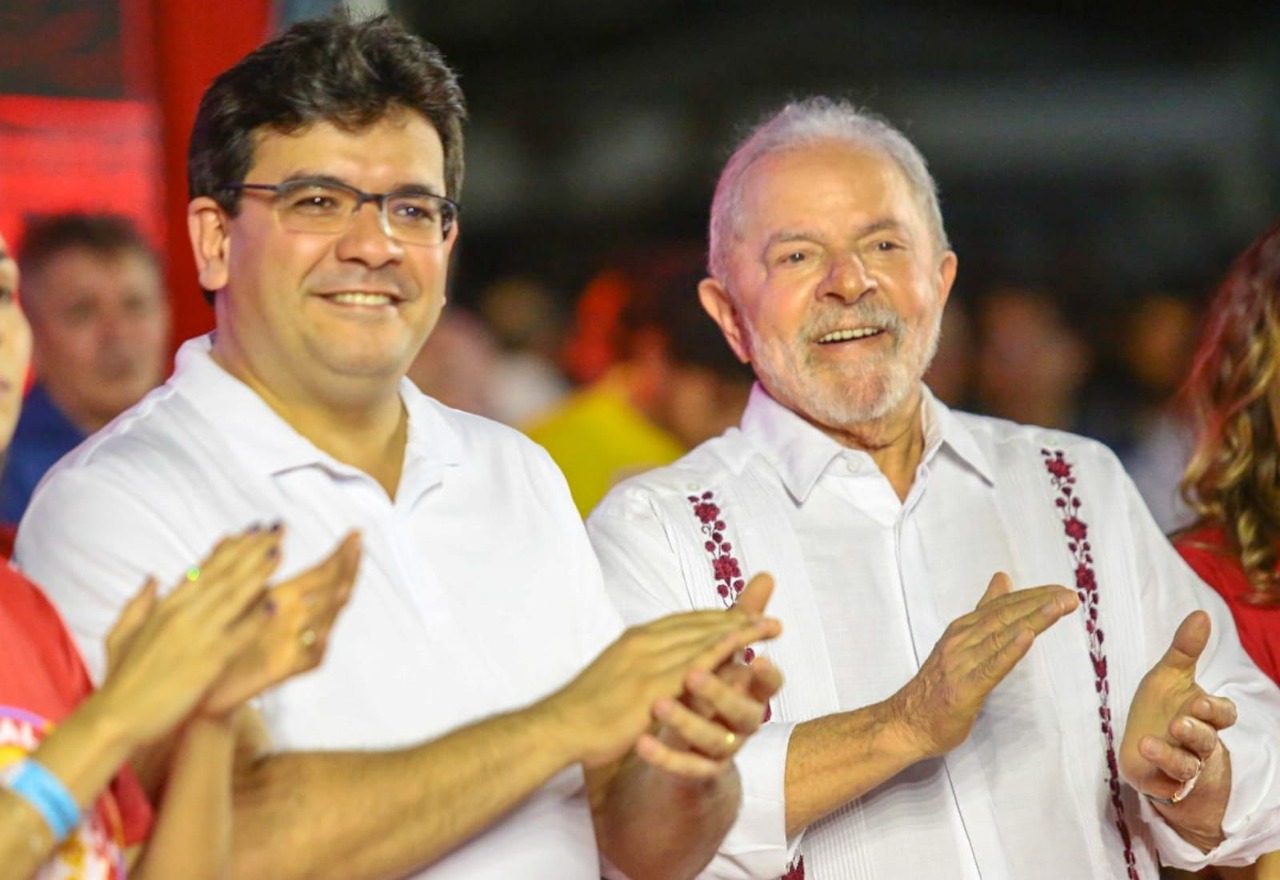 “Piauí enfrenta dois vírus: o da Covid e o vírus Bolsonaro”, diz Rafael Fonteles