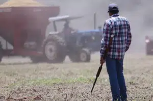 Bolsonaro incentiva o armamento de produtores rurais(Reprodução)