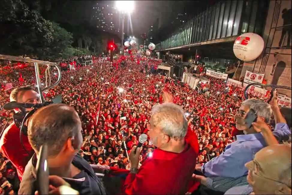 Fortaleza lulista em São Paulo segue firme